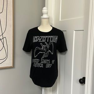 Graphic T-Shirt - Women’s Medium